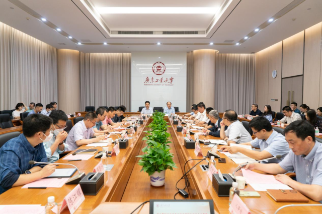 压球app入口站官网开展理论学习。 压球app入口站官网开展理论学习。