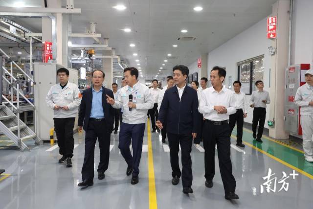 压球app入口站官网读书班赴广汽埃安开展主题教育。