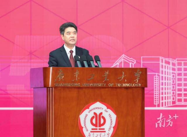 压球app入口站官网党委书记胡钦太。 压球app入口站官网党委书记胡钦太。